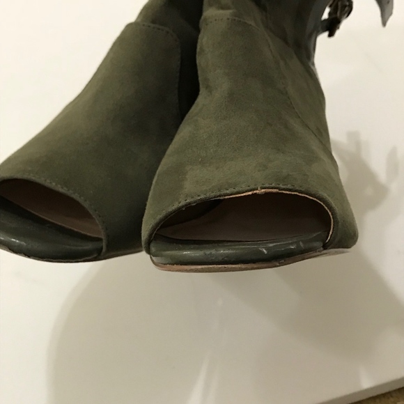 Penny Loves Kenny Green Open-Toe Booties - Picture 7 of 8